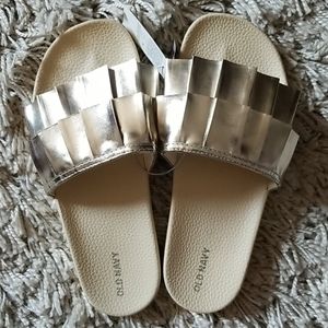 ❤Old Navy❤ 3/$12 Girls Gold Slide Sandals